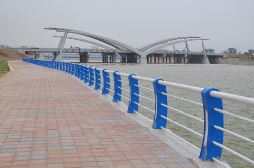 河道護欄